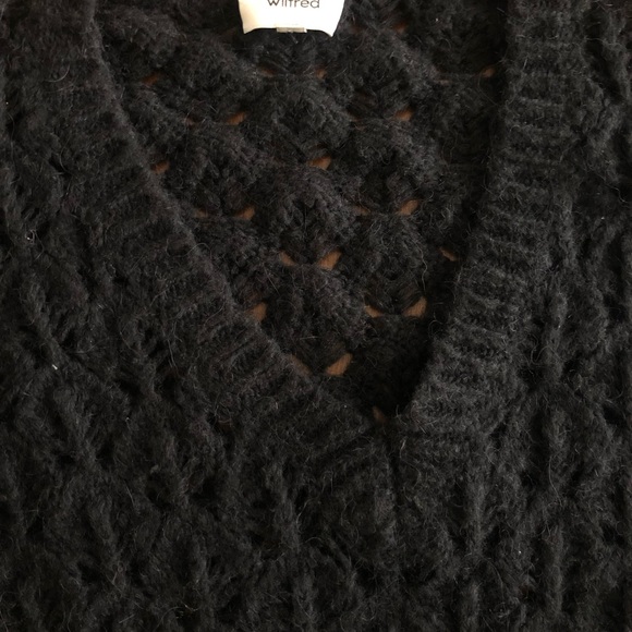 Aritzia Wilfred sweater size xs - Picture 2 of 5